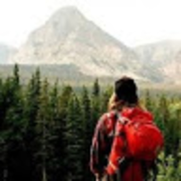 Meet your Posher, Ali - Picture 1 of 1